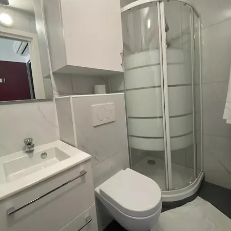 Avec Balcon- - Tram - Aeroport * 니스