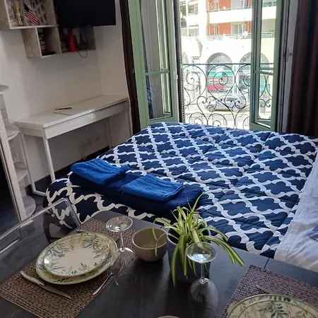 Avec Balcon- - Tram - Aeroport Daire *