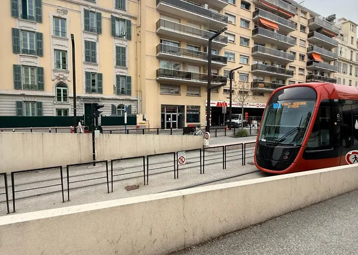 דירה Avec Balcon- - Tram - Aeroport